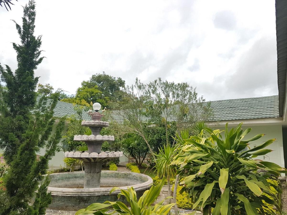 Komodo Boutique Hotel Labuan Bajo Buitenkant foto